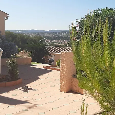 Avec Grande Piscine Et Port De Sanary A Pieds *