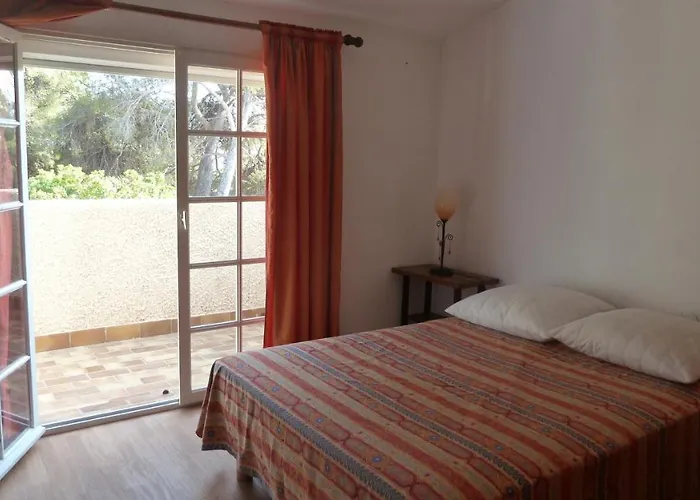 Avec Grande Piscine Et Port De Sanary A Pieds Villa *